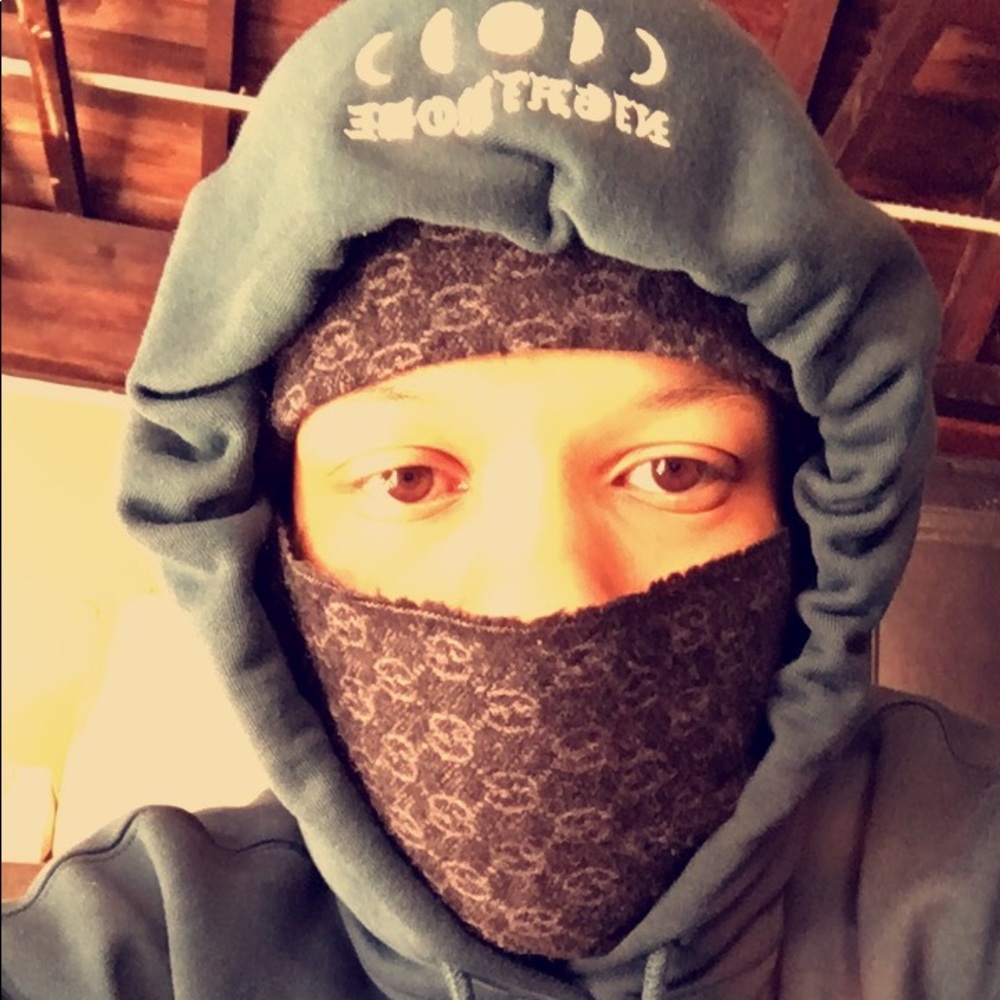 Meet your Posher, Jerrard